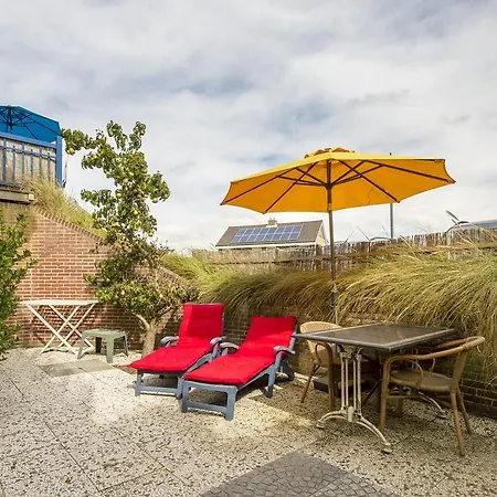 Apartment Appartementen De Strandloper *