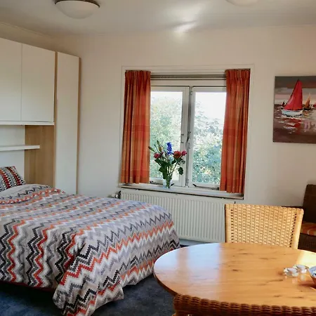 Apartment De Strandloper *